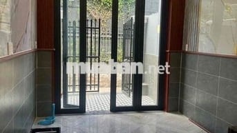 Cho thuê nhà nguyên căn nhà mới hẻm oto vô được giá 8tr