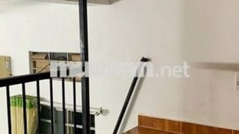 Cho thuê phòng trọ ở Tân Phú có gác, máy lạnh, máy giặt, cửa sổ thoáng