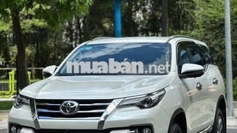 Toyota Fortuner 2.8AT 4x4 2018 Trắng 7 chỗ