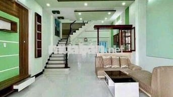 Nhà trệt lầu có nội thất KdC Quân Báo chỉ 7tr