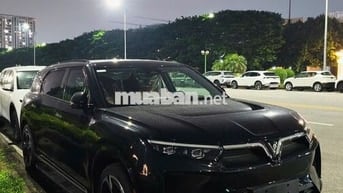VinFast VF9 PLUS Trần Thép Đen SUV điện
