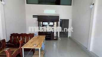 cho thuê nhà nguyên căn rộng rãi 