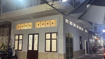 Xe hơi vào nhà, Góc Lê Văn Sỹ, Ngang 5,75m, được xây 5Tầng,thông Tr Sa