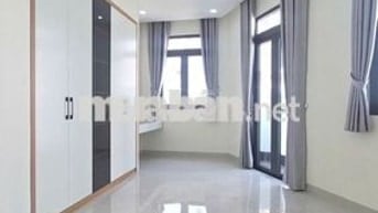 Có 1 không 2. Nhà ngang 14 x 10m. 2 mặt tiền, 4 tầng, tặng nội thất