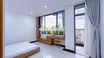 cho thuê căn hộ 2PN rộng 70m2 mới 100% ban công - gần Lý Thái Tổ quận3