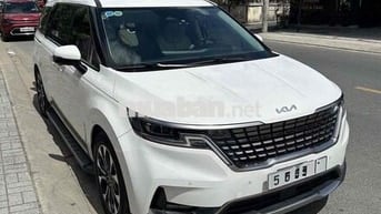 Carnival Signature 3.5 full xăng 2023-limousine