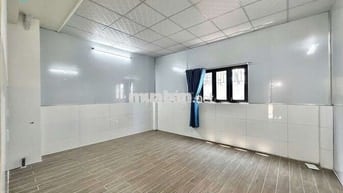 phòng mới hoàn thiện siêu rộng thoáng 
