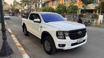 Ford Ranger XLS 2023 4x4 Tự động Trắng