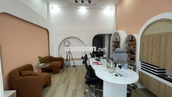 CHÍNH CHỦ - FULL NỘI THẤT CAO CẤP - DECOR LÀM SPA