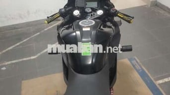 Yamaha R15 Đen Xe côn tay