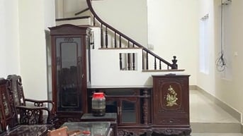 cho thuê nhà trong ngõ Triều Khúc, ở ngay, chính chủ, miễn TG