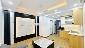 Căn hộ CC Giảng Võ, thang máy xịn, view hồ, 2 ban công, 60m2*2PN