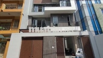 BIỆT THỰ CHO THUÊ ĐƯỜNG CỬU LONG. DT: 8X20M. TRỆT 3 LẦU. SẴN MÁY LẠNH