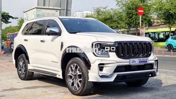 Ford Everest Titanium 4x4 2024 Trắng