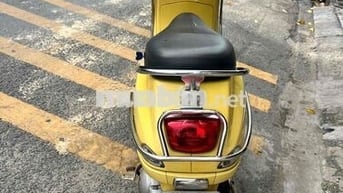 Piaggio Vespa LX 125 Vàng Bstp 9 chủ
