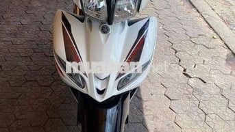 Yamaha Jupiter RC Fi trắng đen