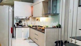 Bán nhà hẻm 3 gác 4 tầng 3x14m đường Huỳnh Mẫn Đạt