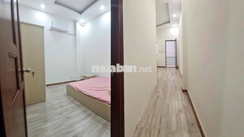 Cho thuê căn hộ 1pn tách bếp ban công full nt ở Lê Hồng Phong Quận 10