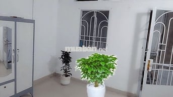 Cho thuê mặt bằng giá rẻ CMT8.