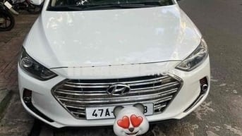 Hyundai Elantra 2018 Số sàn Trắng