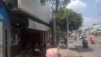 nhà măt. tiền HUỲNH TẤN PHÁT bán