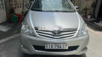 Toyota Innova 2009 7 chỗ Bạc 90000 km