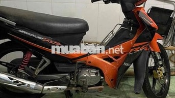 Yamaha Sirius biển Sài Gòn