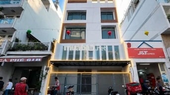 CHỈ 80TR  GÓC 2 MẶT TIỀN NGAY VÒNG XOAY LÝ THÁI TỔ QUẬN 10 DTSD 1000M2
