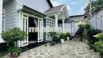 Cho thuê Biệt Thự Sân Vườn 700m2 ngay Kha Vạn Cân P. Linh Tây