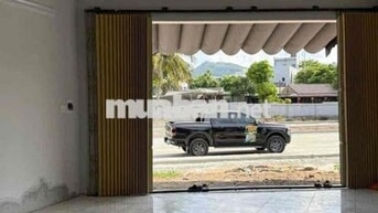 🔥GÓC CHO THUÊ🔥 Cho Thuê Nhà Mặt Tiền - Hoàng Thị Loan - 66m2