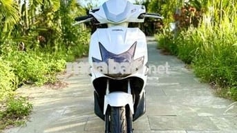 🛵Honda Air Blade Fi 2011 Trắng Biển Dể Nhìn