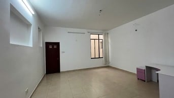 Cho Thuê Nhà Nguyên Căn Đg 45 Tân Quy, Q7. DT 5.3x20m, 3 Lầu, 5PN,