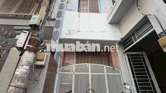 hẻm xe hơi , nhà 4 tầng , giá 2 tỷ nhĩnh , khó có căn thứ 2