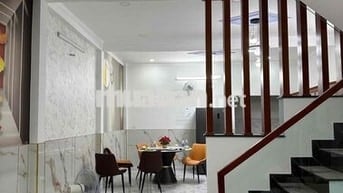 Bán nhà kế bên Emart Phan Huy Ích