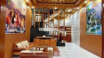 nhà 1 trệt 2 lầu đầy đủ nội thất gần ngã 6 An Phú