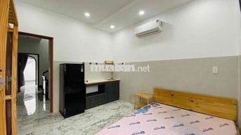 2 PHÒNG NGỦ 2 BAN CÔNG MÁT FULL NT GIÁ CỰC HỜI NGAY CV ĐẦM SEN