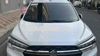 Suzuki XL7 Trắng 7 chỗ Xăng