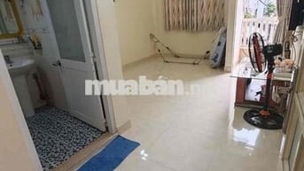 NHÀ 5 TẦNG nở hậu - KHU BIỆT THỰ KIỀU ĐÀM, Q7