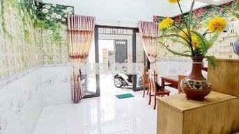 Nhà hẻm 3 gác Nguyễn Chí Thanh, Quận 5, 3.6x15, trệt 2 lầu, 16tr/th