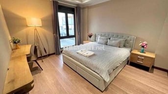 căn hộ dịch vụ dạng 1PN full nt ban công rộng Q4 gần Q1 trung tâm