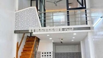 Cần cho thuê nhà PTTN chợ Lạc Quang.DT 4 x15 1 trệt 1 Lửng giá 9 triệu