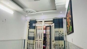Cho thuê NC 4PN,3WC,1PK, 1 Bếp - P15, Q.8 - 12tr/tháng