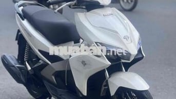 Honda Air Blade Trắng 12/2016