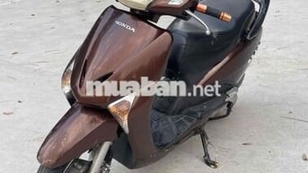 Honda Lead Nâu