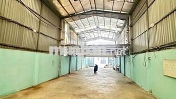 xưởng cho thuê 300m giá 19tr bà điểm hóc môn
