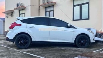 Ford Focus 2015 Trắng 5 chỗ 118.844 km