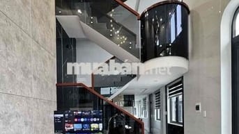 Nhà 3 tầng 1 tum, kiệt ô tô rộng 10m Thái Thị Bôi