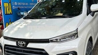 Toyota Avanza 2024 Trắng Tự động