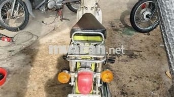 Honda Super Cub Xanh lá Việt Nam