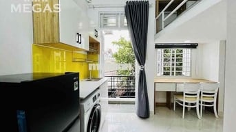 Hình Riu giá Riu DUPLEX SIU RỘNG NGAY LÊ VĂN SỸ Ban Công